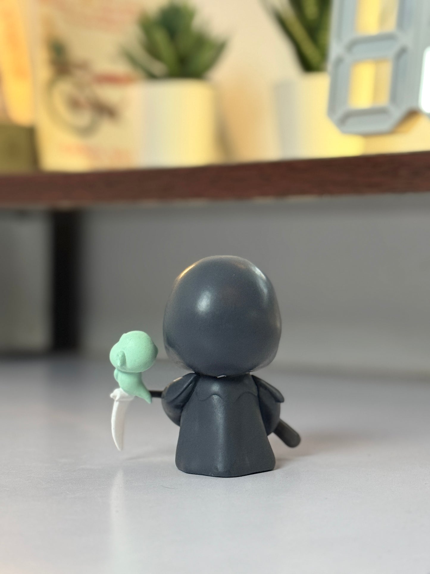 7 cm Cute Grim Reaper Figurine – Shinchan Style Mini Collectible