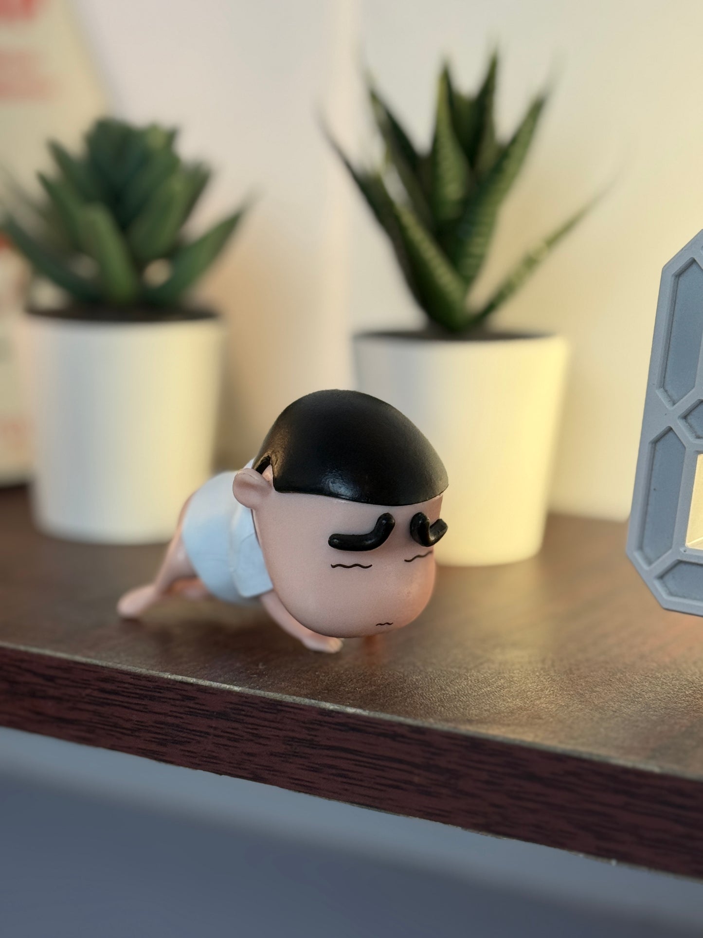 Crayon Shin-chan Funny Pose Figure – 8cm Anime Collectible Toy