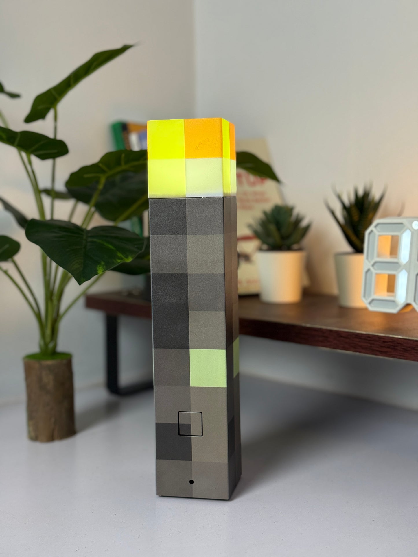 Minecraft Torch Light – Pixelated LED Night Lamp Collectible