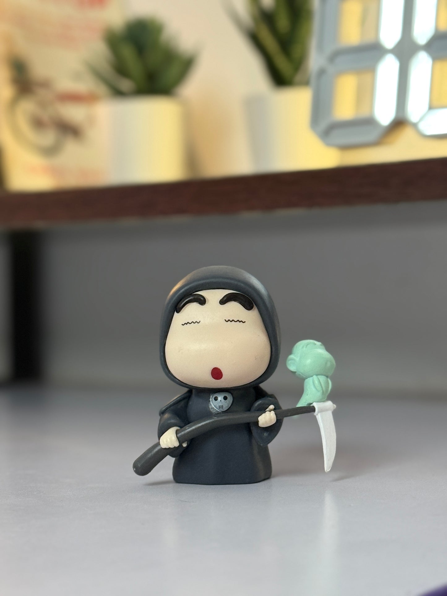 7 cm Cute Grim Reaper Figurine – Shinchan Style Mini Collectible