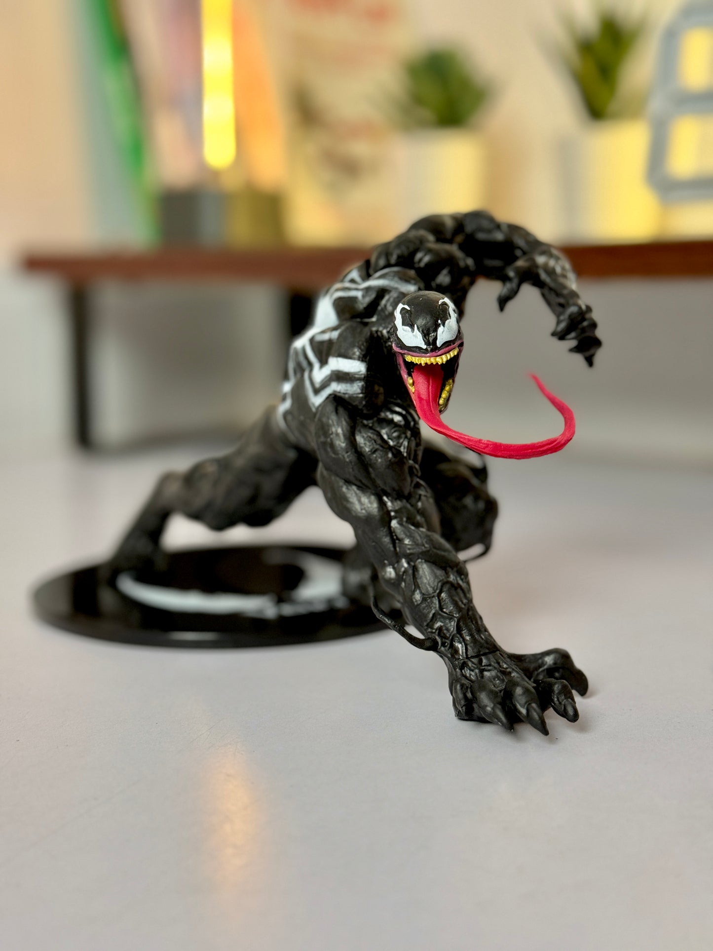 18 cm Venom Figurine – Marvel Collectible Action Figure