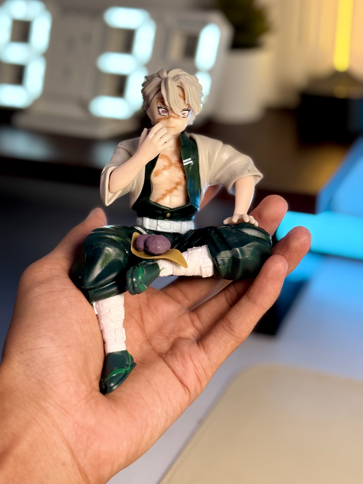 Sanemi Shinazugawa Sitting Figure - 15cm Demon Slayer Wind Hashira Collectible