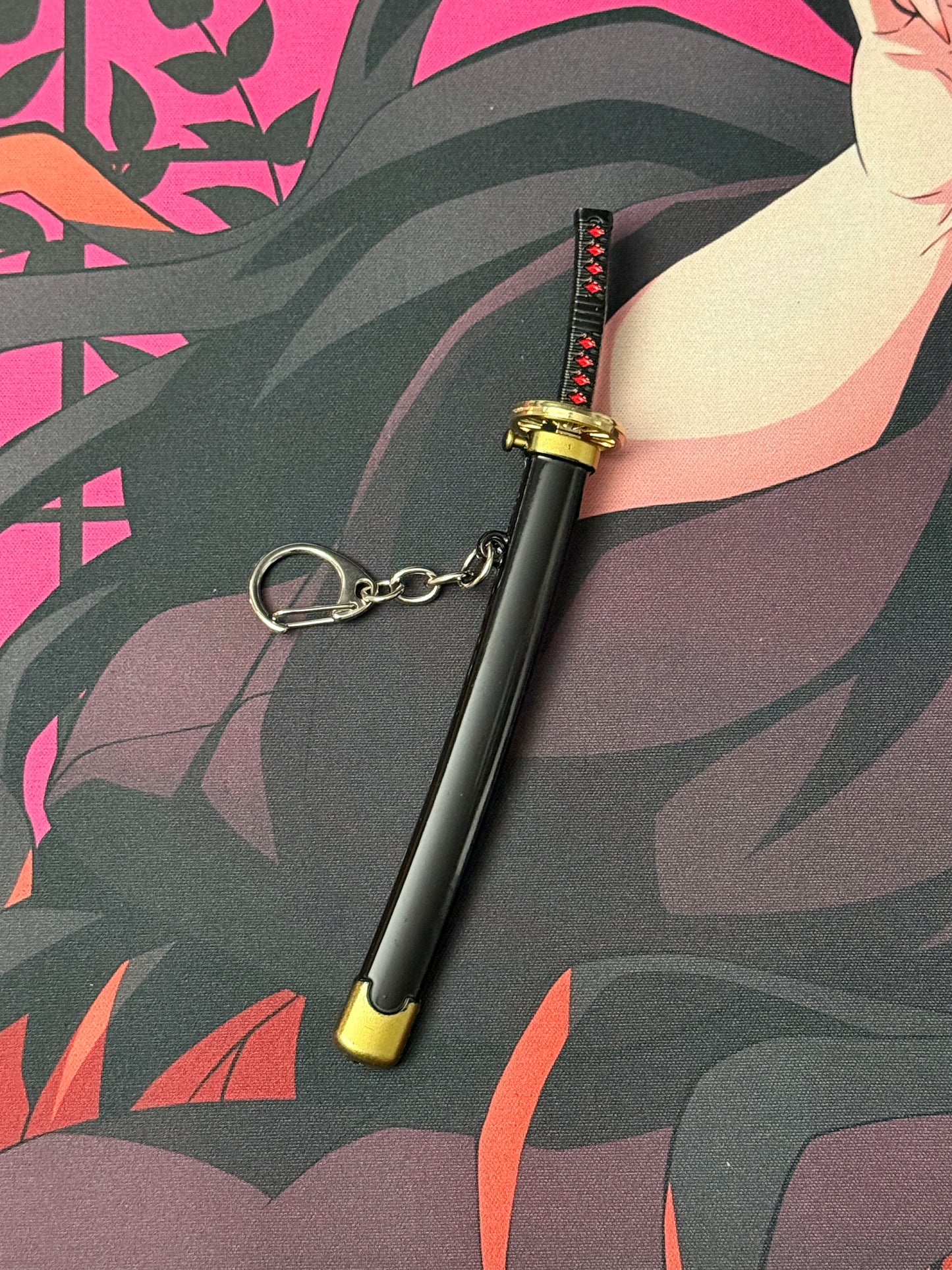 Anime Inspired Metal Katana Keychain / Mini Collectible - 15cm Black & Gold Samurai Sword