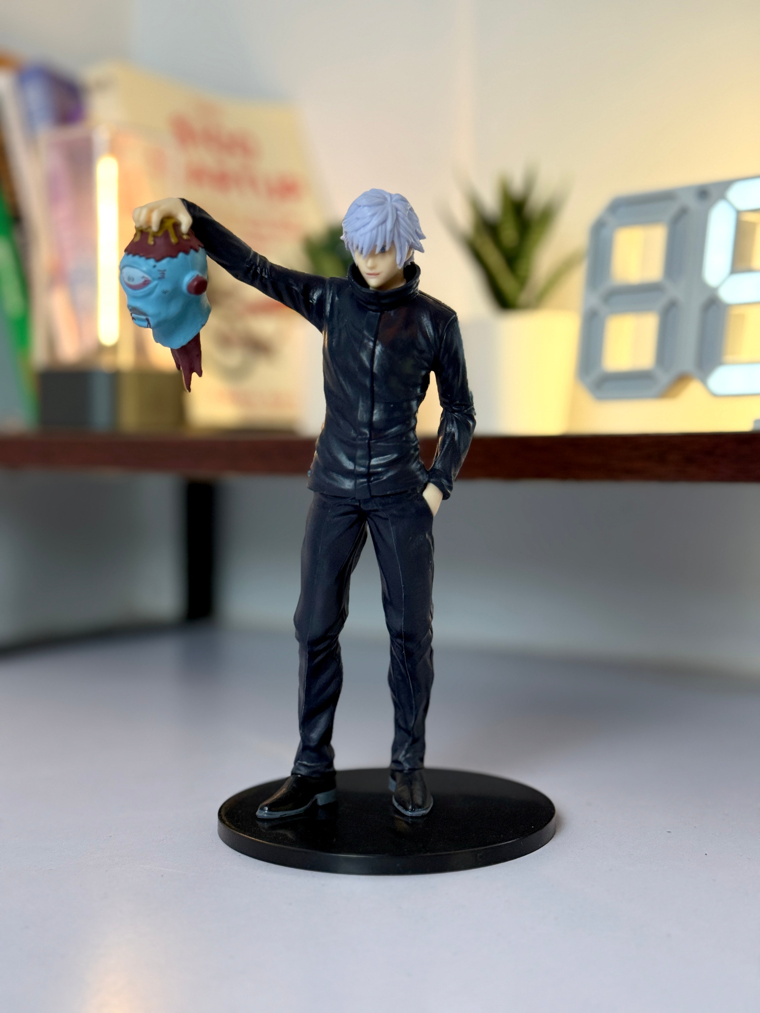 Gojo Satoru 18cm Anime Figure – Jujutsu Kaisen Collectible