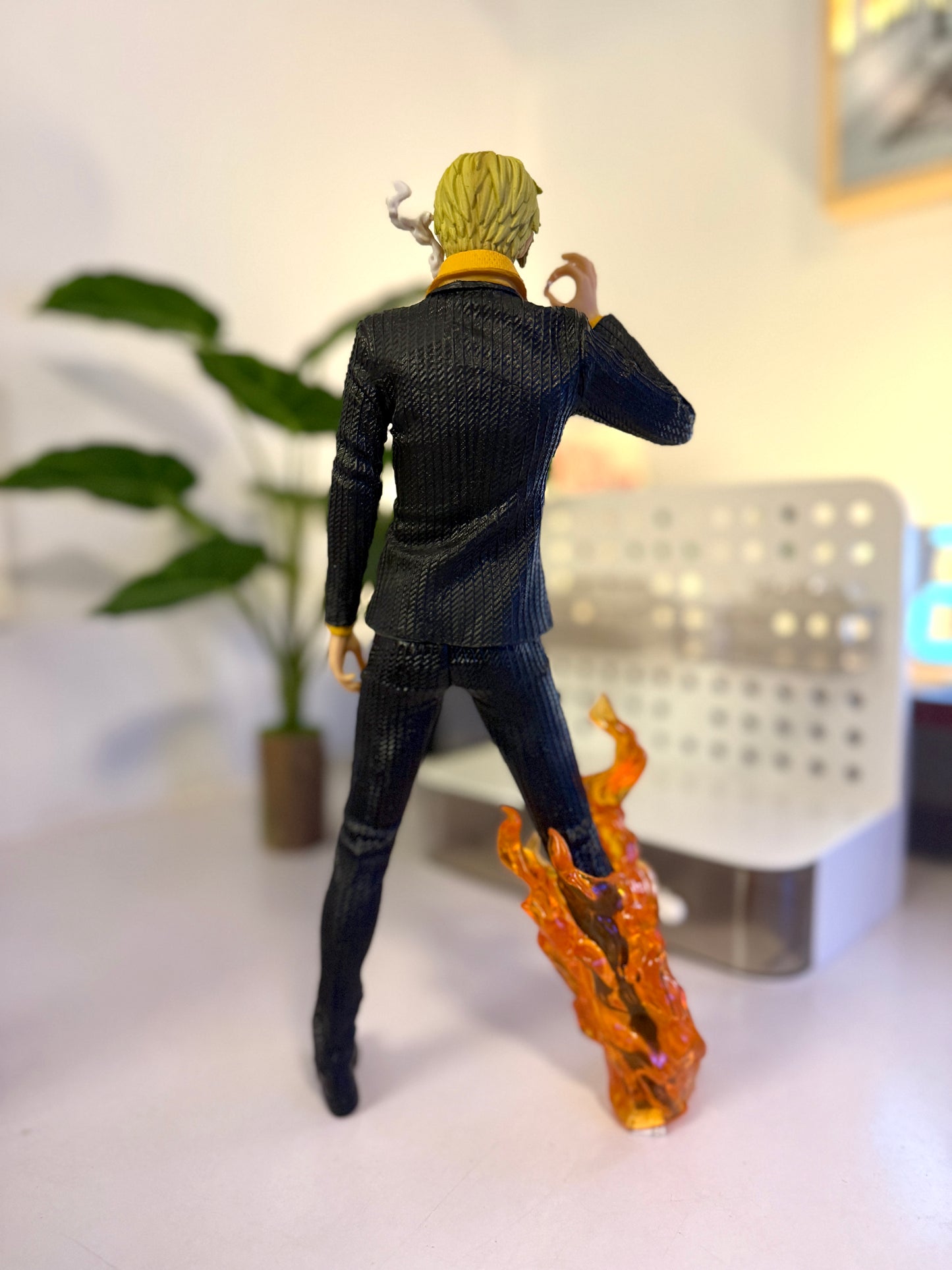 32 cm Sanji Figurine – One Piece Diable Jambe Collectible Statue