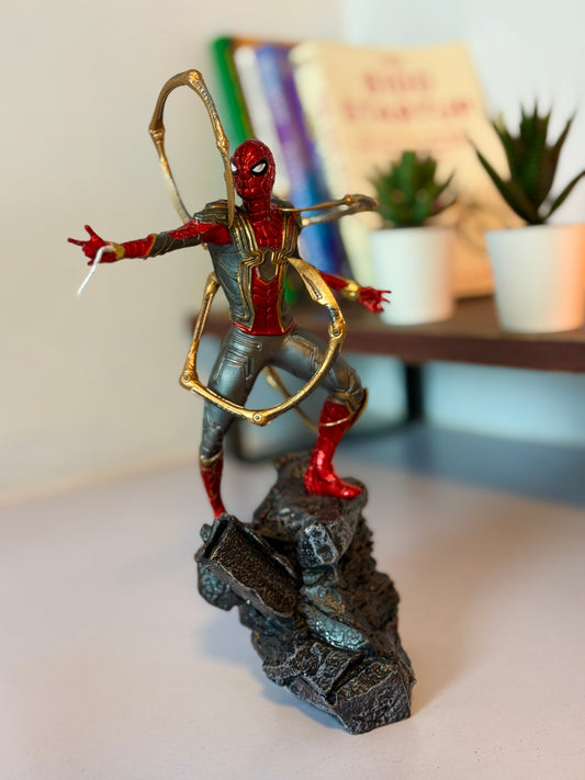 Spider-Man Iron Spider Figure 25cm | Marvel Avengers Collectible Statue