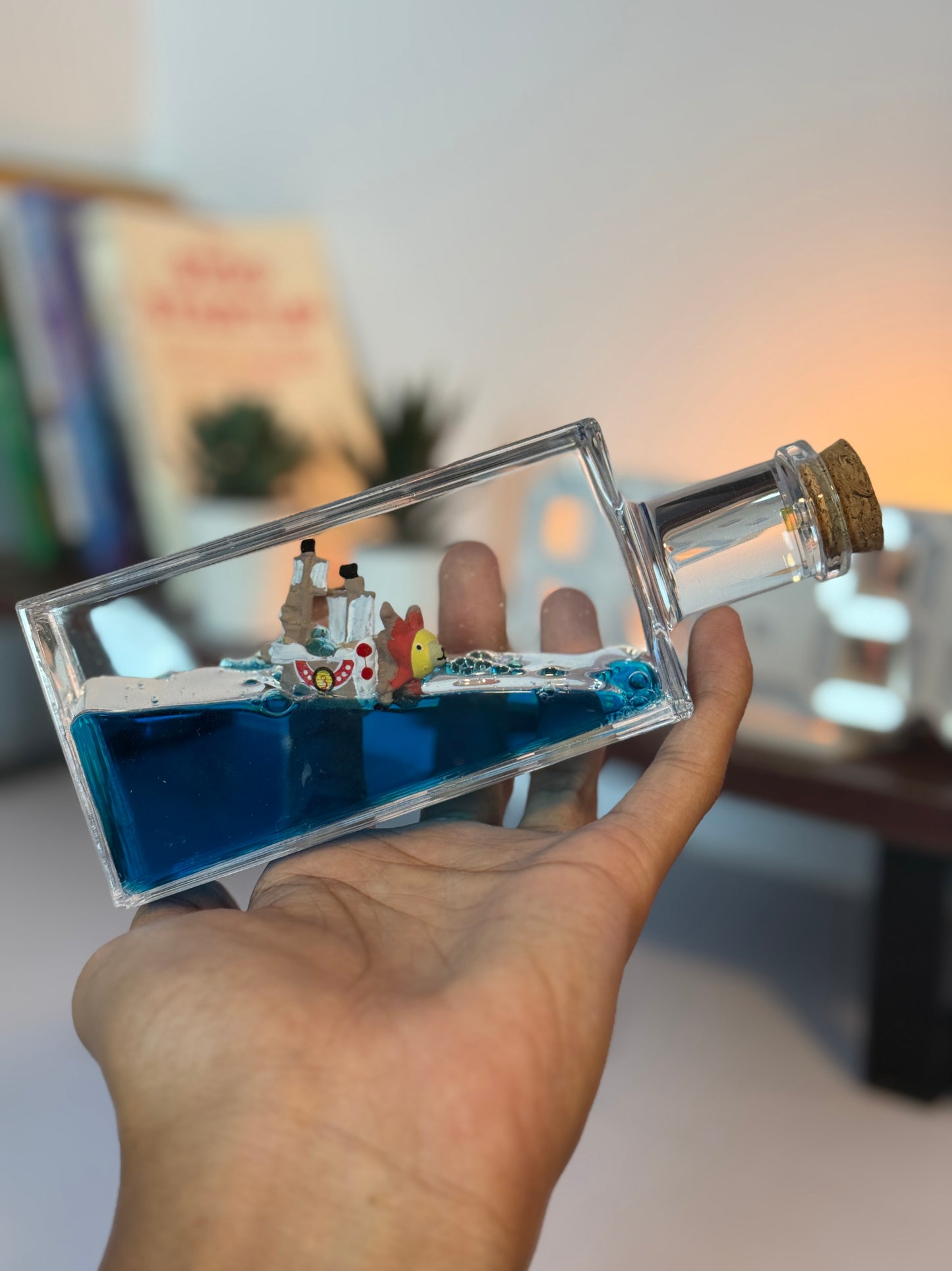 One Piece Thousand Sunny Ship in Bottle, Floating Anime Ship with Water, One Piece Collectible