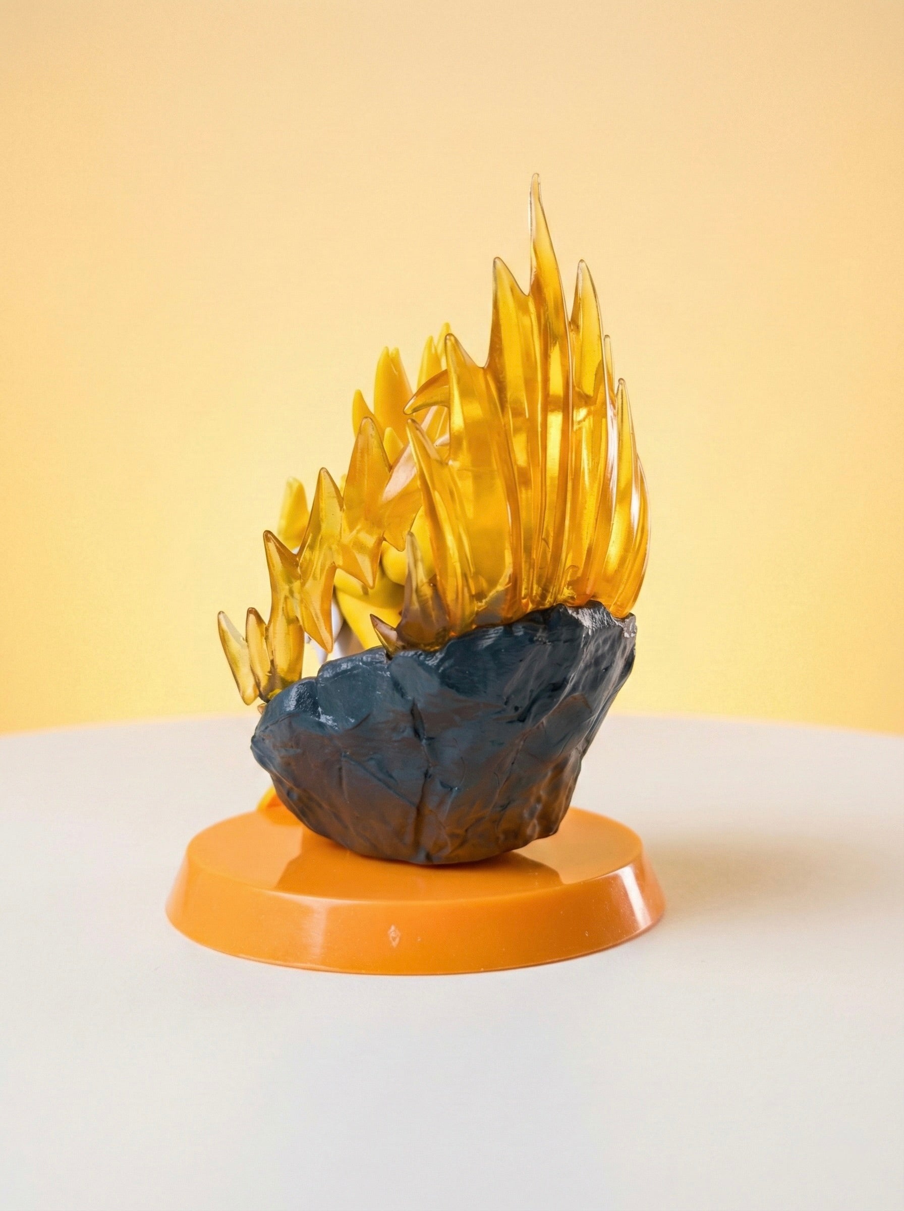 Pokémon Jolteon Mini Action Figure – 12 cm Electric-Type Collectible