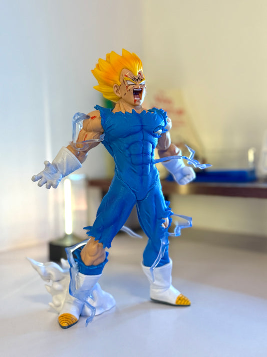 Dragon Ball Z Super Saiyan Vegeta Figure - 30cm Final Flash Statue