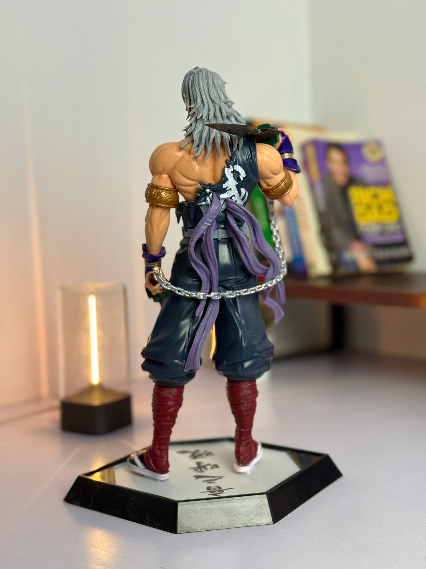 DEMON SLAYER HASHIRA TENGEN UZUI ACTION FIGURE 30CM