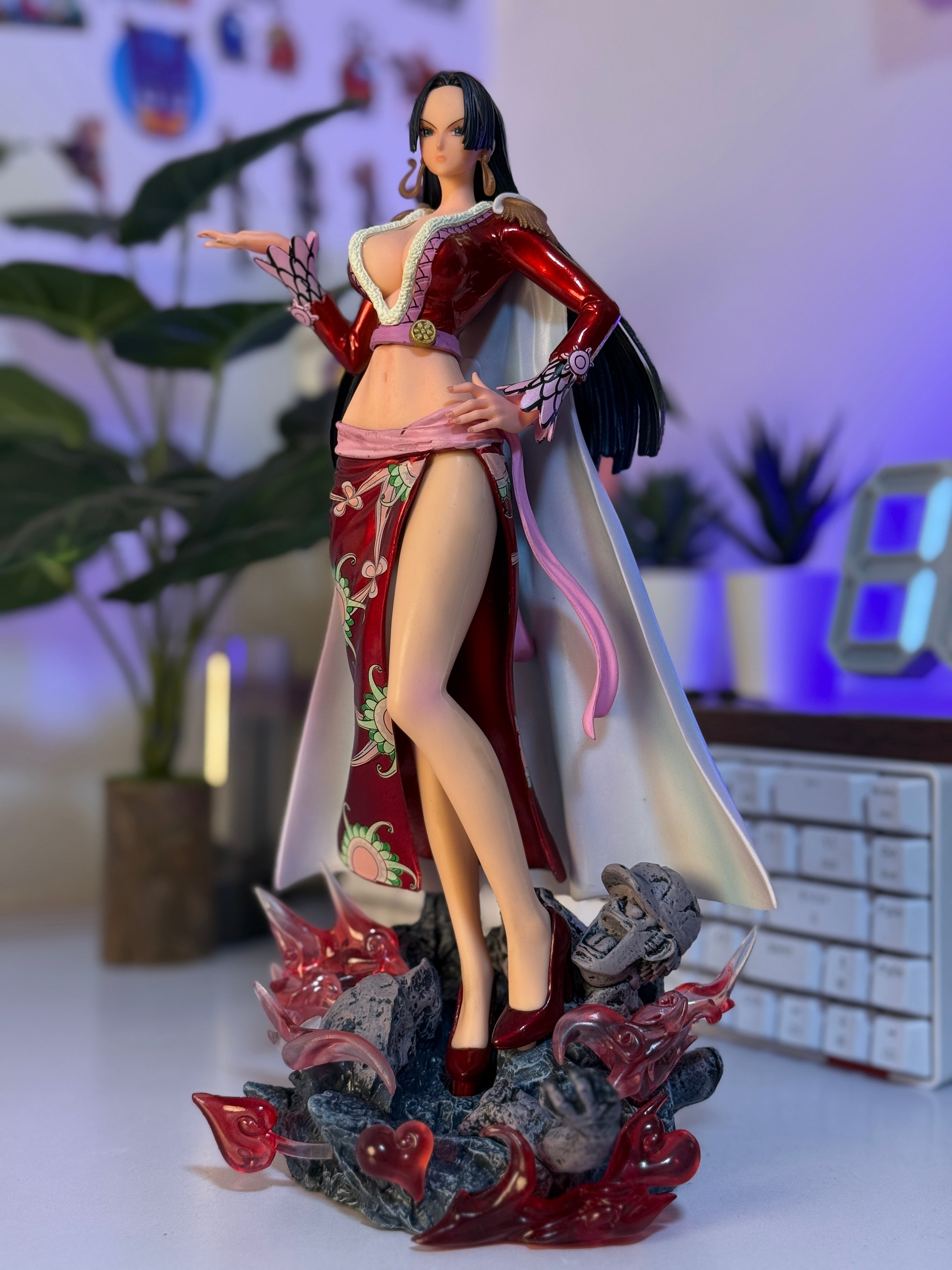 30 cm Boa-Inspired Pirate Empress Action Figure – Elegant Pose Anime Collectible Statue | Action Nook