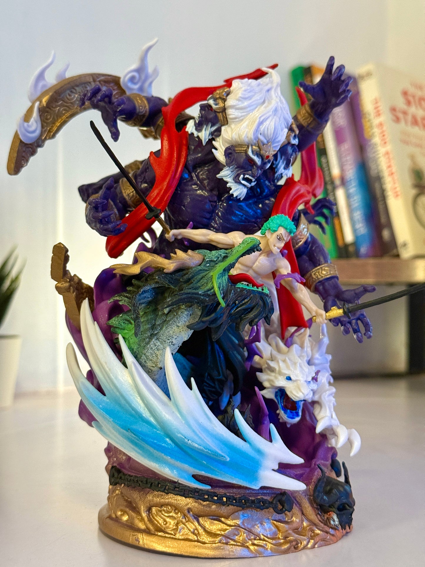 One Piece Roronoa Zoro vs. Kaido The King of the Beasts Figure 20cm
