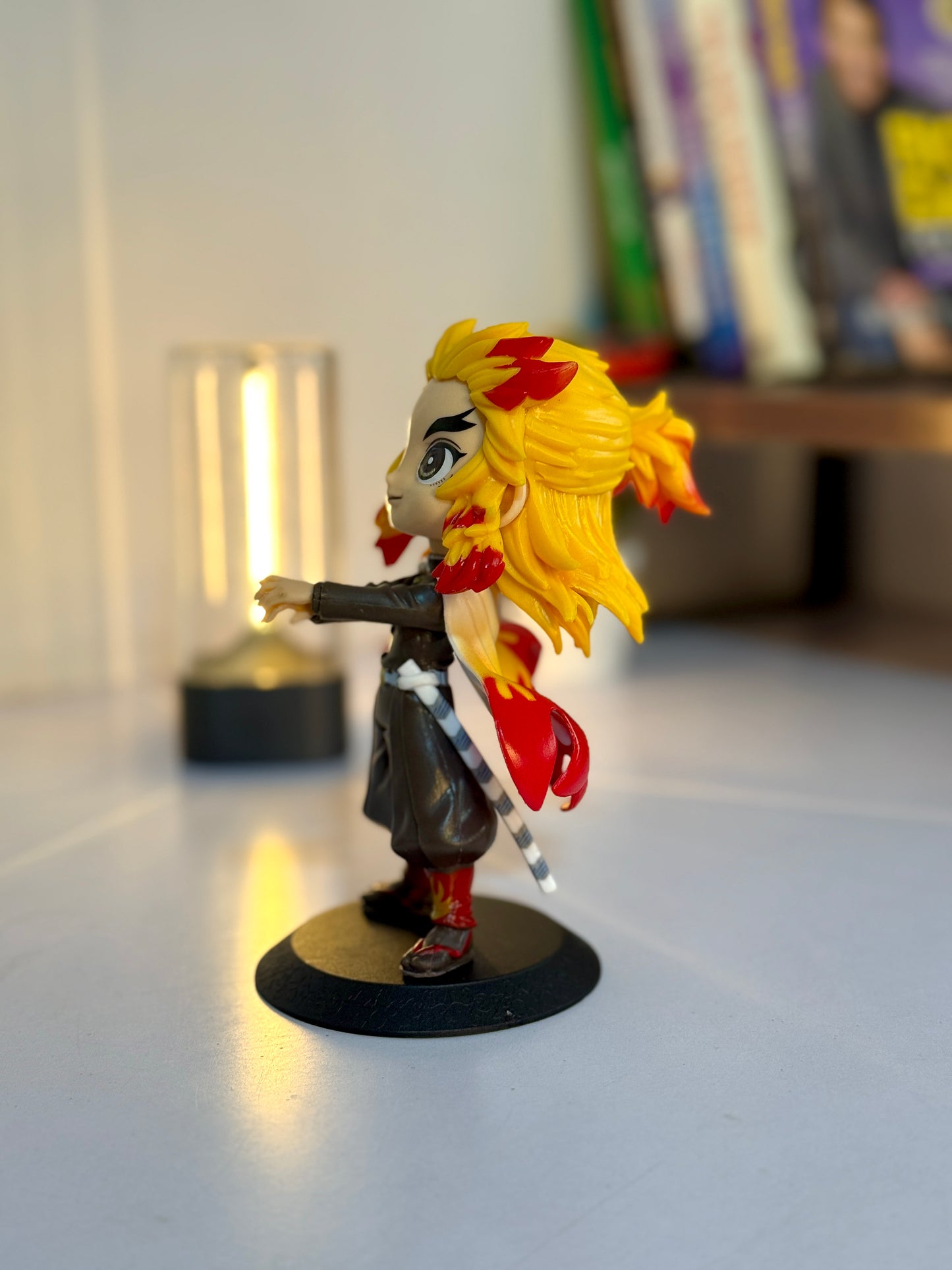 Demon Slayer: Kimetsu no Yaiba - Kyojuro Rengoku Figure (16cm)