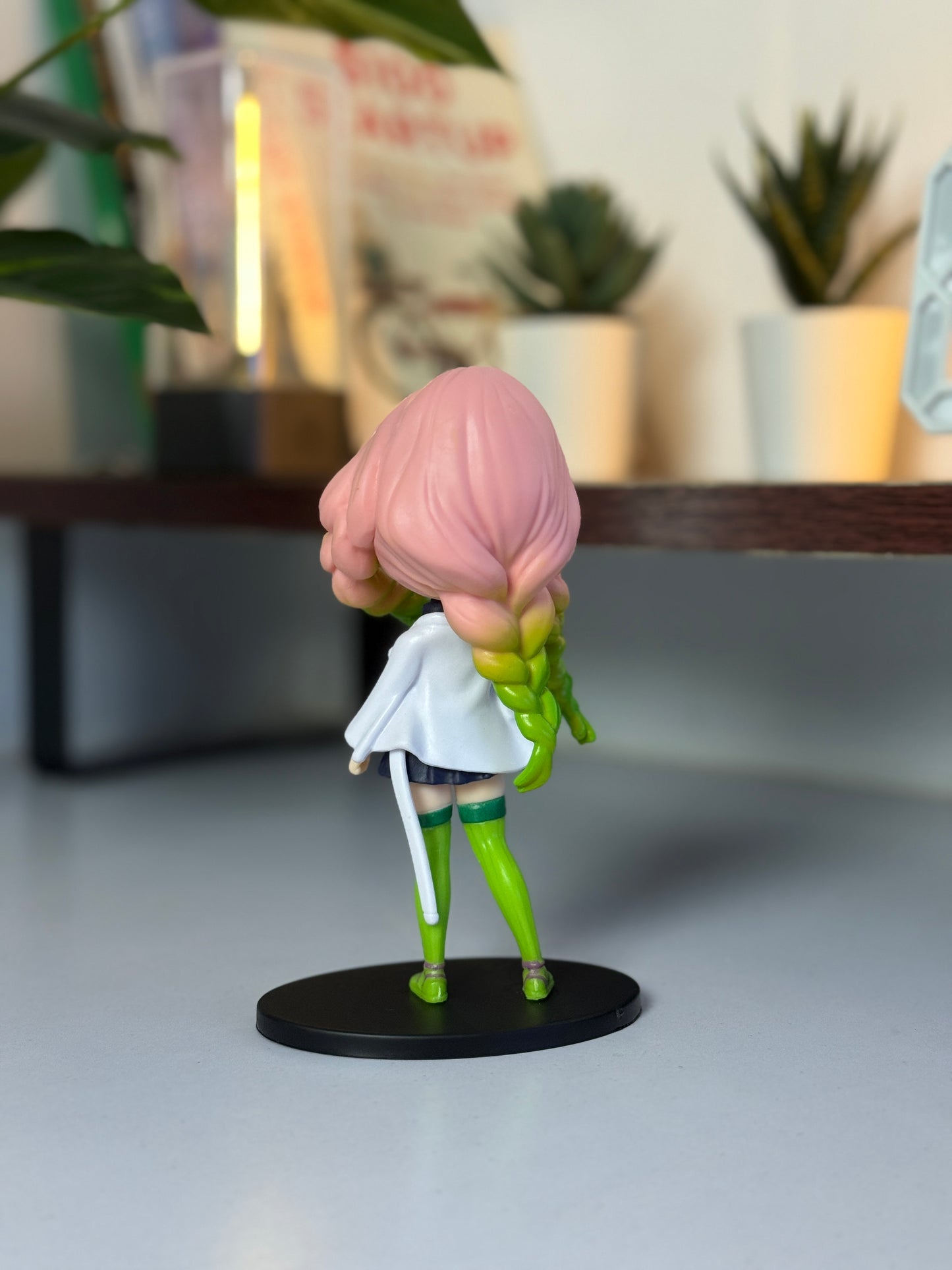 13 cm Mitsuri Kanroji Figurine – Demon Slayer Chibi Style Collectible