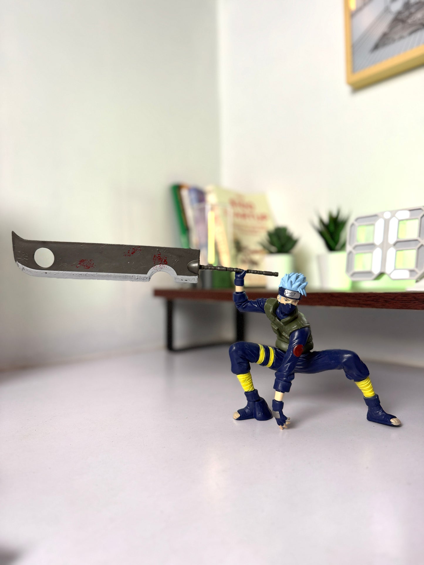 15 cm Kakashi Hatake Figurine with Sword – Naruto Collectible (25 cm Length)