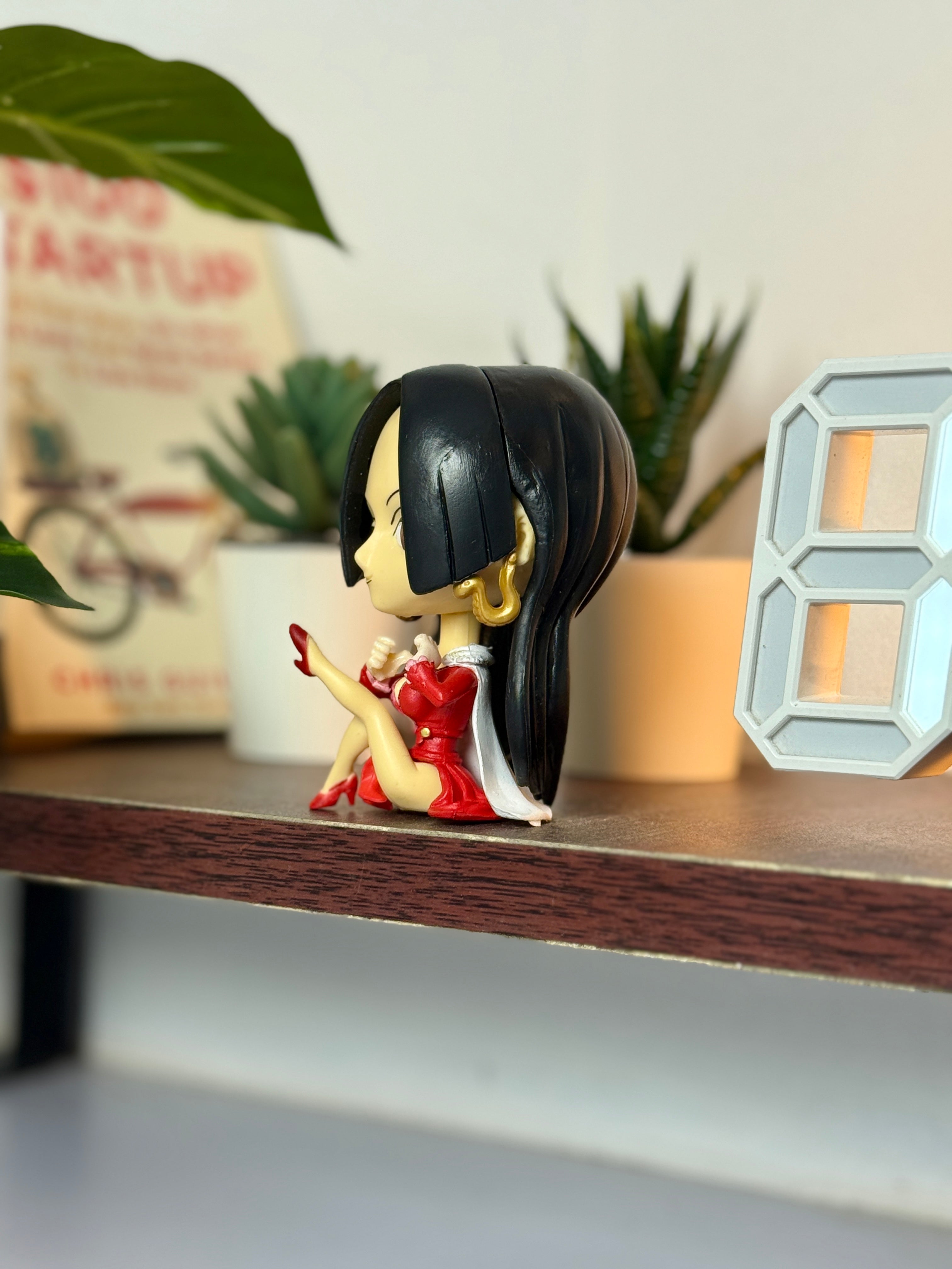 13 cm Boa Hancock Figurine – One Piece Chibi Style Collectible
