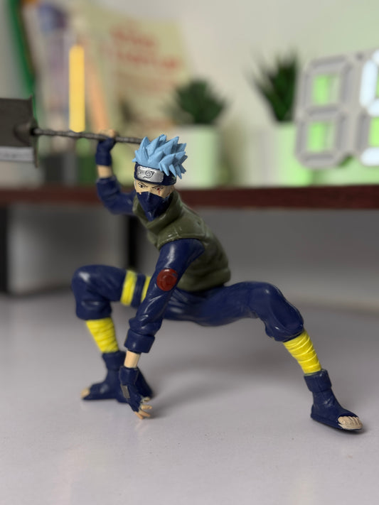 15 cm Kakashi Hatake Figurine with Sword – Naruto Collectible (25 cm Length)