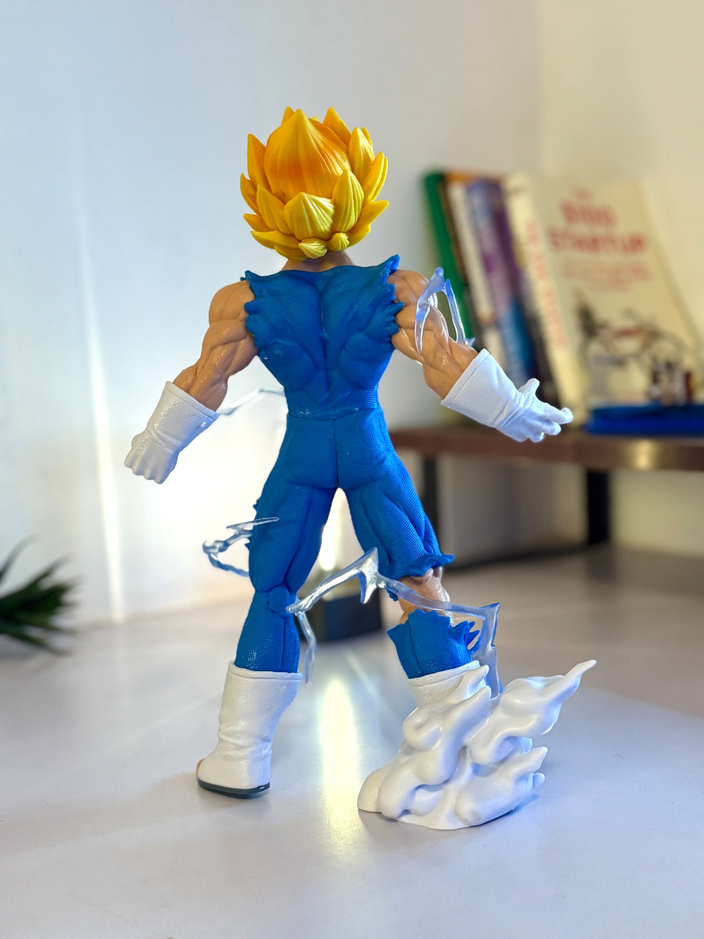 Dragon Ball Z Super Saiyan Vegeta Figure - 30cm Final Flash Statue