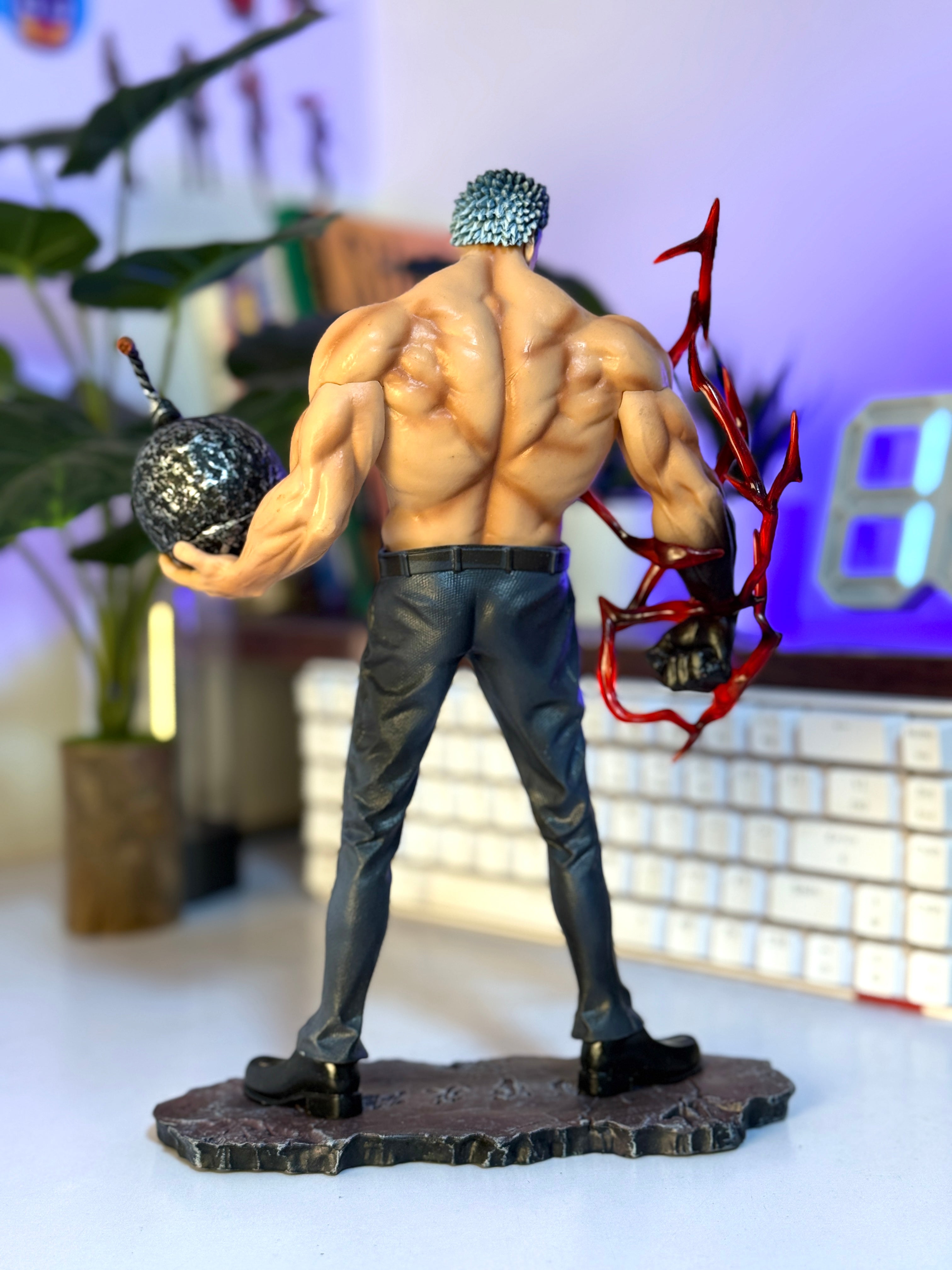 28 cm Garp-Inspired Marine Hero Action Figure – Power Punch & Bomb Effect Collectible Statue | Action Nook