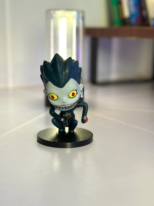 Death Note - Ryuk Crouching Chibi Figure with Apple 10cm