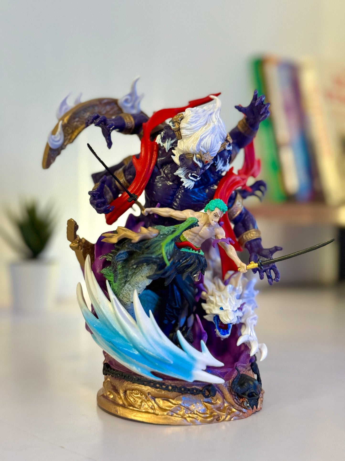 One Piece Roronoa Zoro vs. Kaido The King of the Beasts Figure 20cm