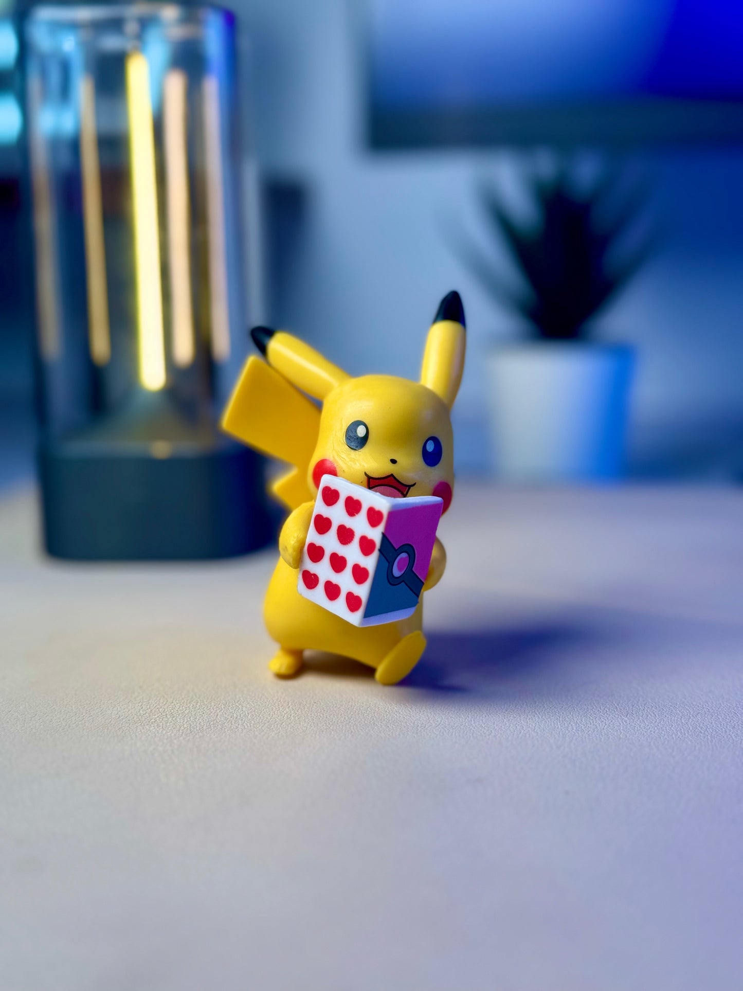 Valentine Pikachu with Heart Book – 8.5cm Pokémon Collectible Figure