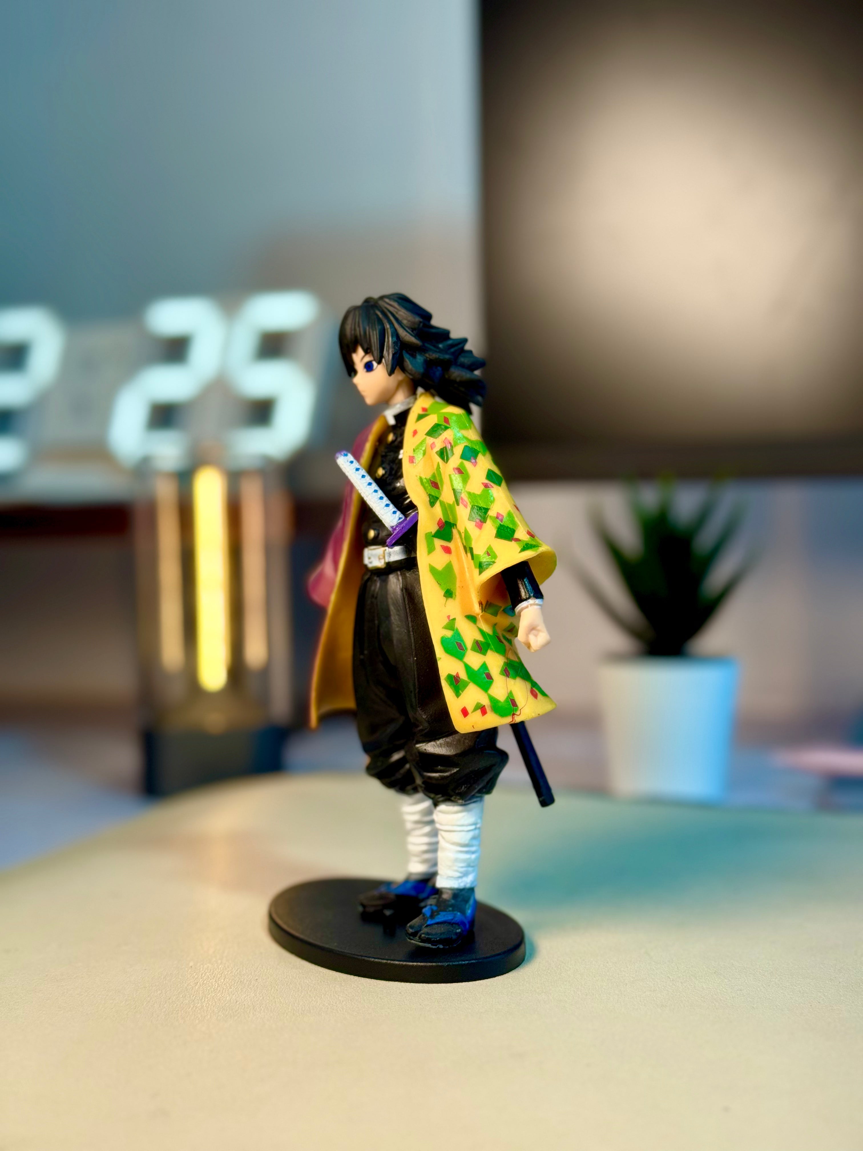 Giyu Tomioka Action Figure – Demon Slayer | 16cm Hashira Collectible Model Toy