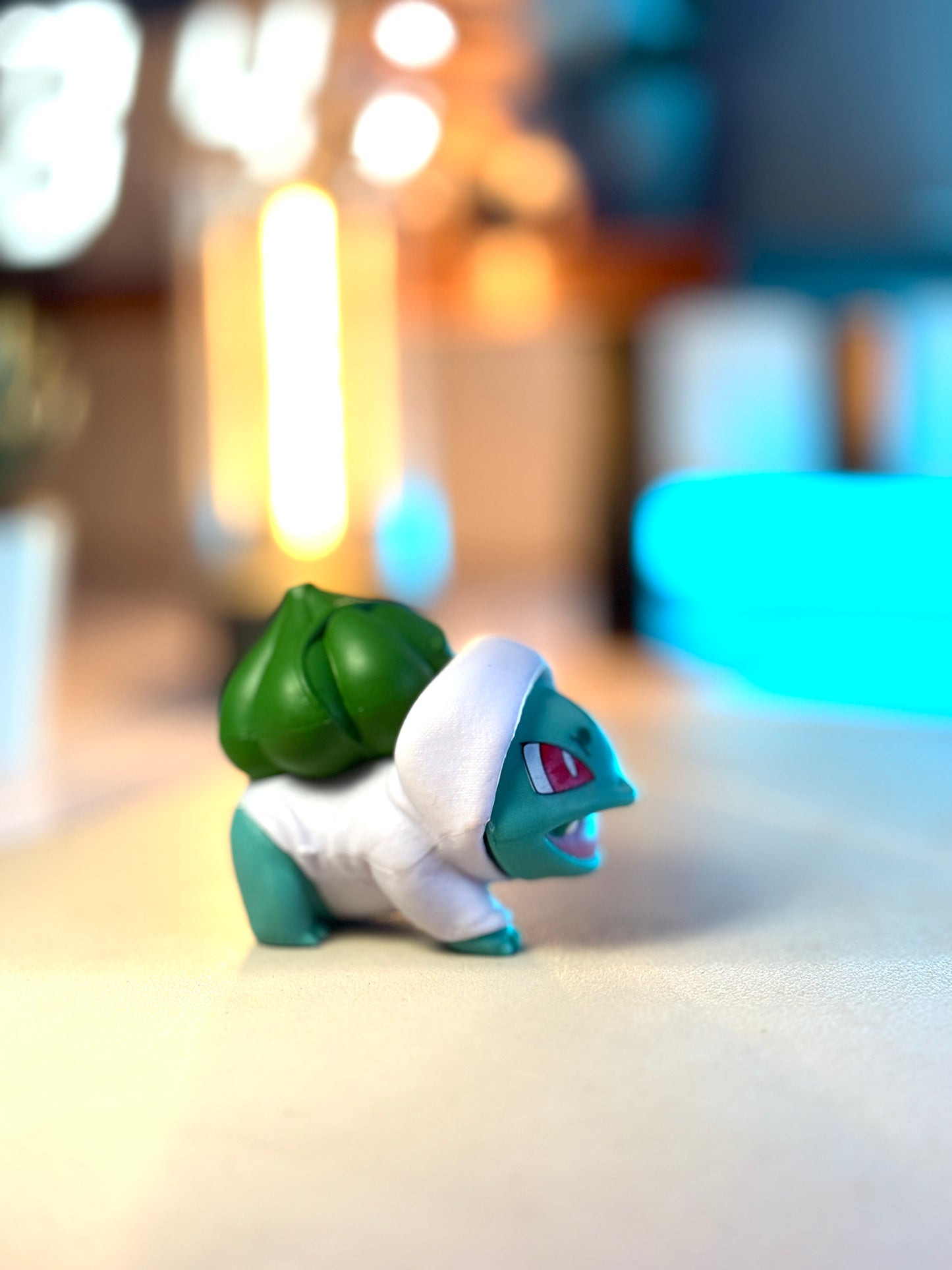 Bulbasaur Hoodie Figure – 10cm Pokémon Collectible with Streetwear Design