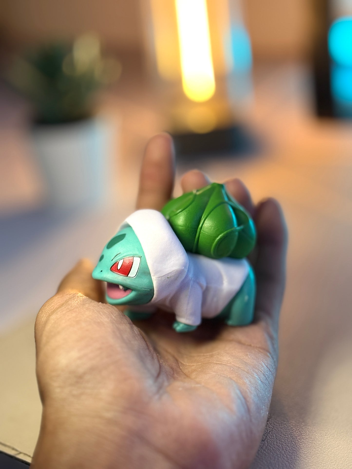 Bulbasaur Hoodie Figure – 10cm Pokémon Collectible with Streetwear Design